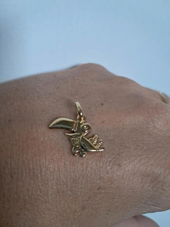 Pendentif toucan en plaqué or, Enlèvement ou Envoi, Comme neuf, Or, Animal