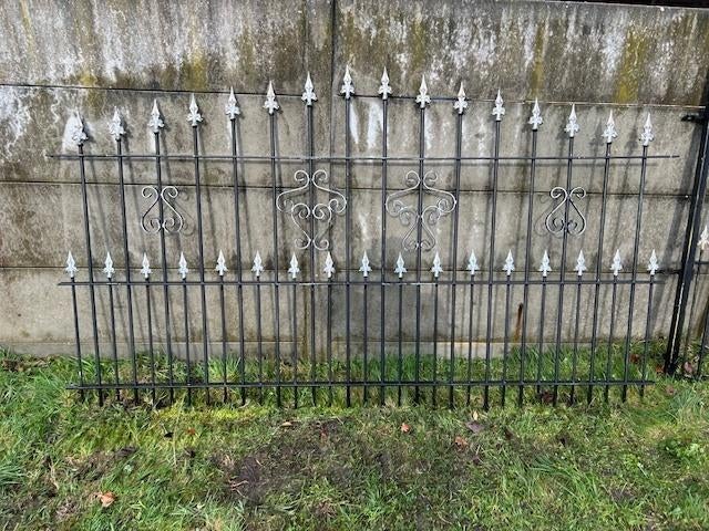 Metalen hekwerk en poort, Tuin en Terras, Ophalen, Met poort, Gebruikt, Spijlenhekwerk