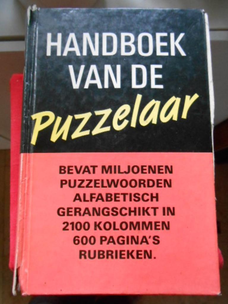handboek van de puzzelaar Van den Welberg, Hobby en Vrije tijd, Denksport en Puzzels, Ophalen of Verzenden, Gebruikt, Puzzelboek