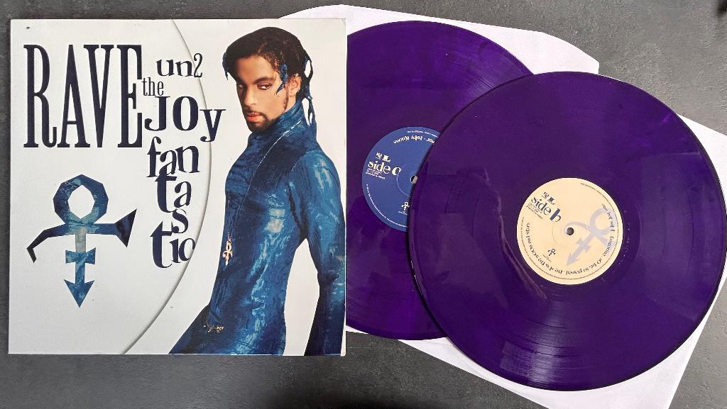 PRINCE - Rave un2 the joy fantastic ( 2LP; paars vinyl ), Cd's en Dvd's, Vinyl | Rock, Zo goed als nieuw, Poprock, 12 inch, Verzenden