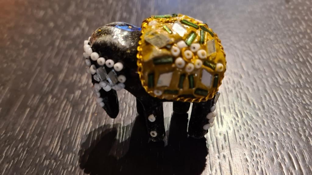 Éléphant bois et perles artisanat indien, Enlèvement ou Envoi