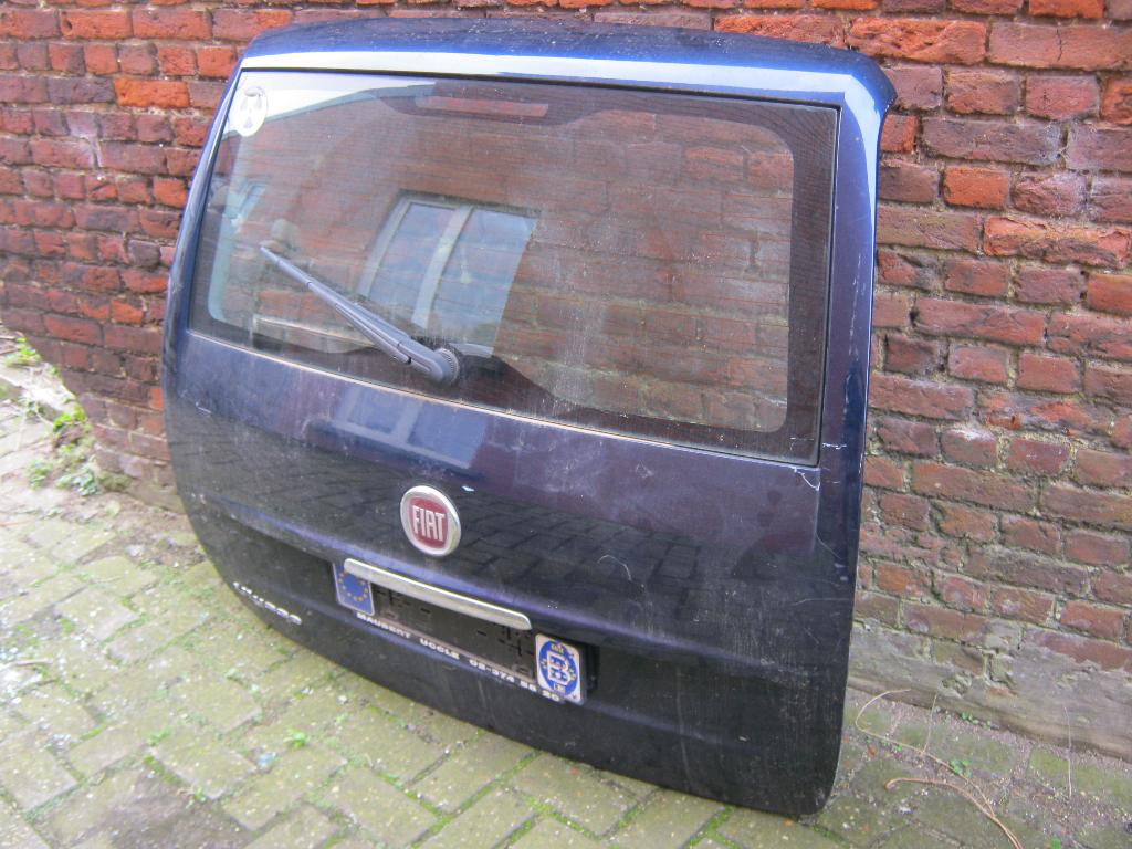 hayon FIAT ULYSSE 2004 a une griffe, Ophalen of Verzenden, Gebruikt, Fiat, Achterklep