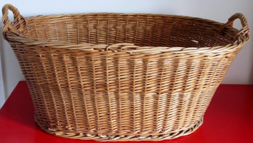 Rieten Mand / Opbergmand, Gevlochten, afm.; 80x34x55cm., Gebruikt, Mand, Ophalen of Verzenden, Riet