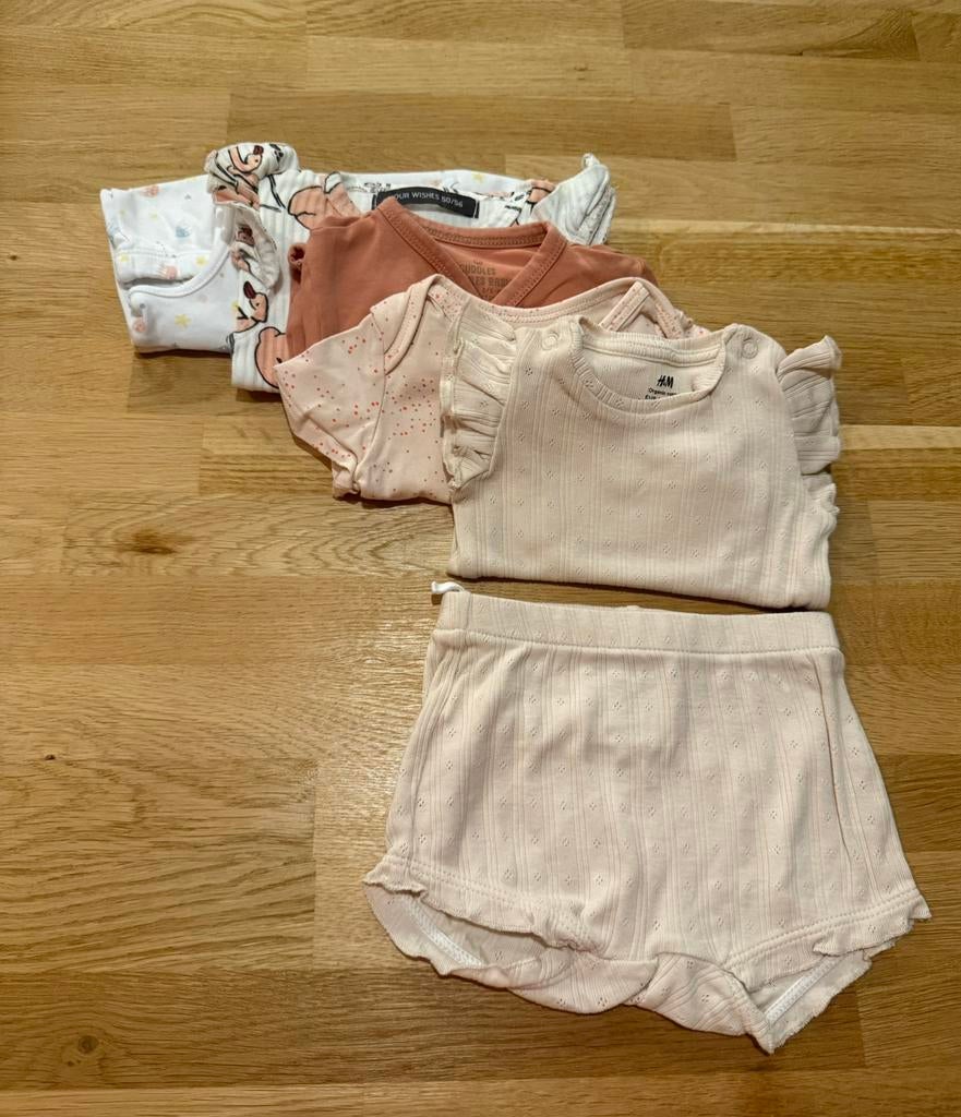 Baby body’s broekje, Kinderen en Baby's, Babykleding | Maat 56, Ophalen of Verzenden, Nieuw, Meisje, Nacht- of Onderkleding