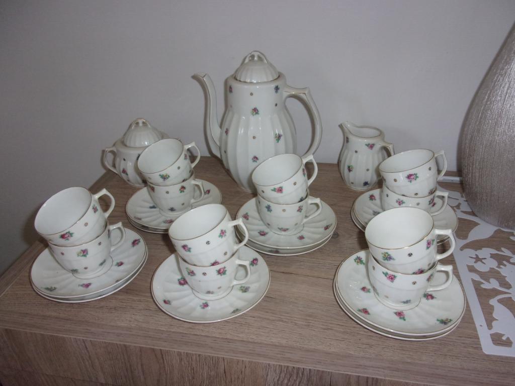 eeuwenoud koffieservies voor 12 personen, Ophalen of Verzenden
