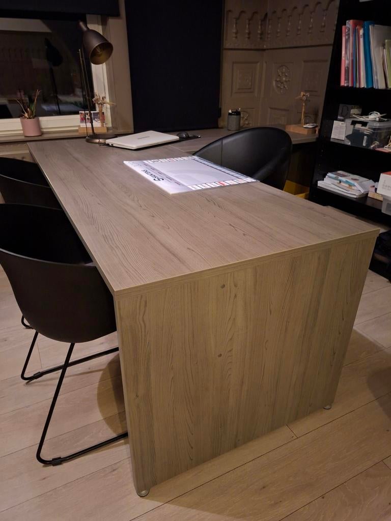Bureau, Enlèvement