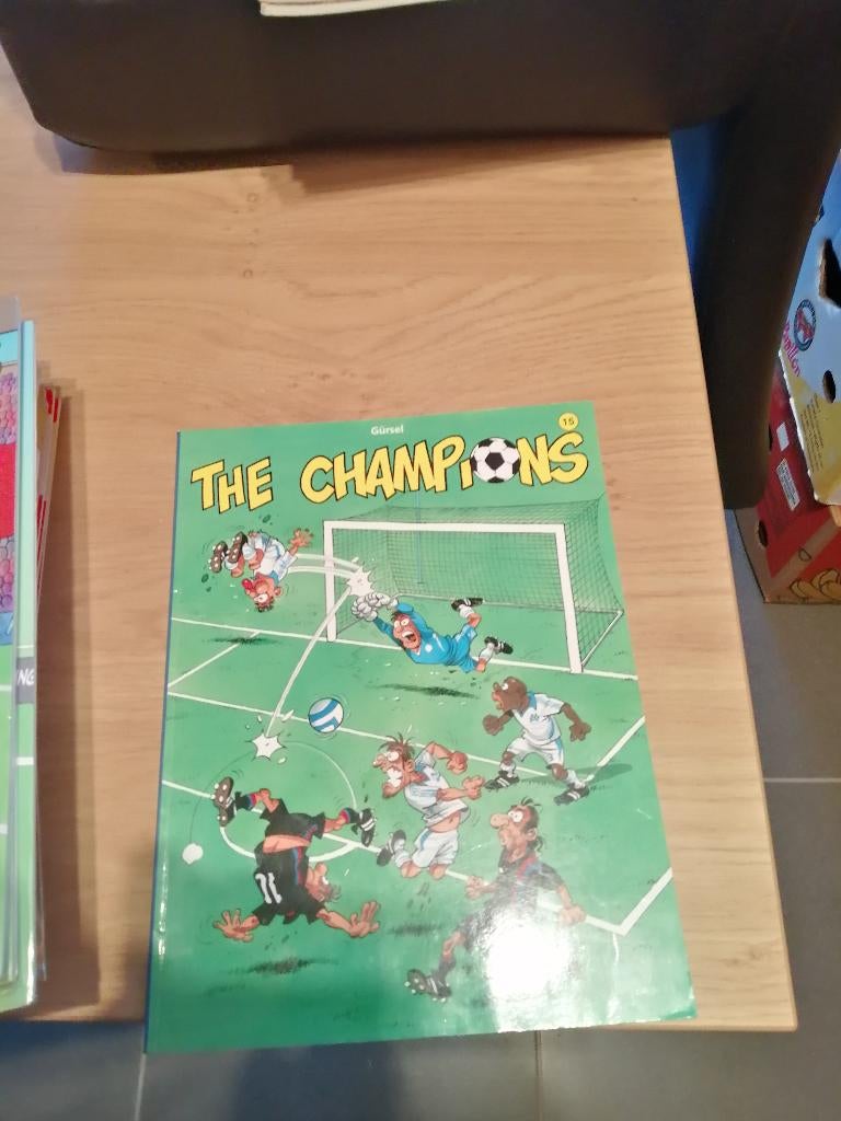 Voetbal strips, Boeken, Meerdere stripboeken, Ophalen of Verzenden, Zo goed als nieuw