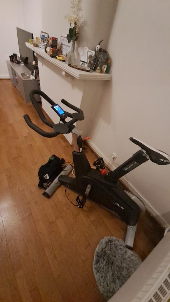Vélo d'exercice DKN Xmotion : silencieux, robuste et avec éc, Sports & Fitness, Enlèvement, Vélo d'appartement