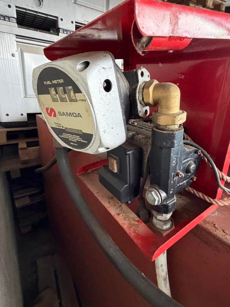1200 liter opslagtank voor mazout/diesel met pomp en teller., Ophalen, Gebruikt