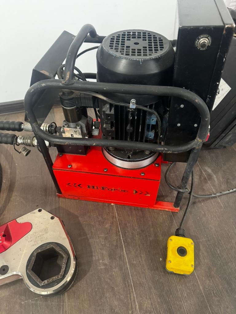 Hi-Force Hydraulische Set TWH120N + Pomp HTWP2112AR, Articles professionnels, Machines & Construction | Pompes & Compresseurs