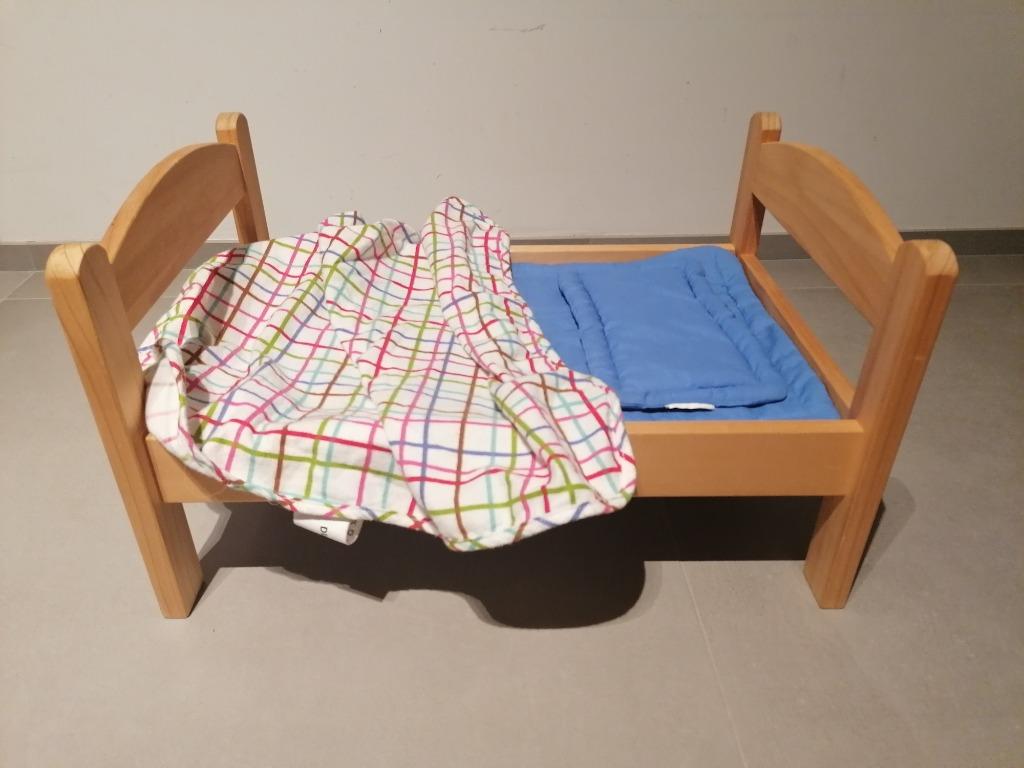 Poppenbedje met bedset textiel, Ophalen, Gebruikt, Babypop