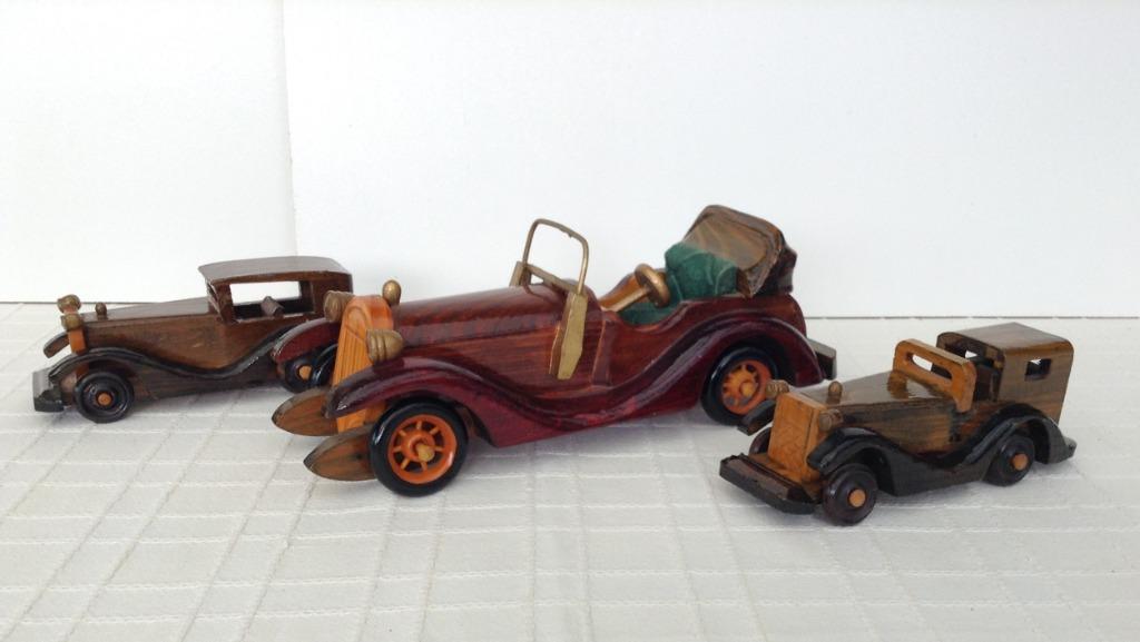 Ensemble de 3 voitures vintage miniatures rétro en bois, Collections, Jouets, Comme neuf, Enlèvement ou Envoi