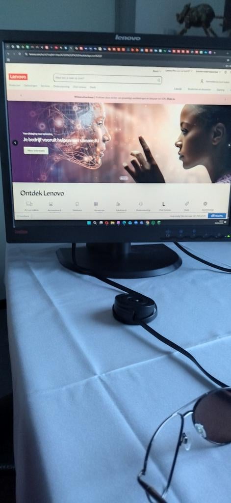 Lenovo ThinkVision mat scherm(pivot, kantelbaar, hoogte), Computers en Software, Monitoren, Ophalen of Verzenden, Kantelbaar