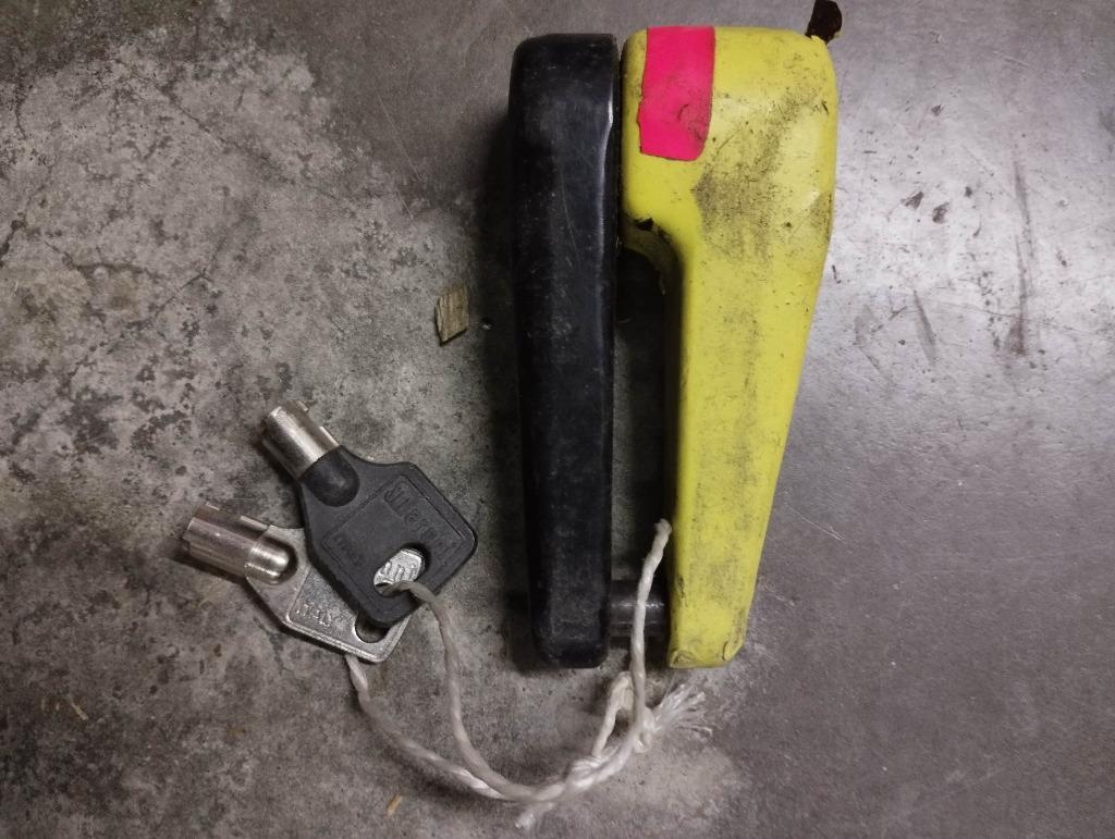 cadenas moto, Ophalen, Gebruikt