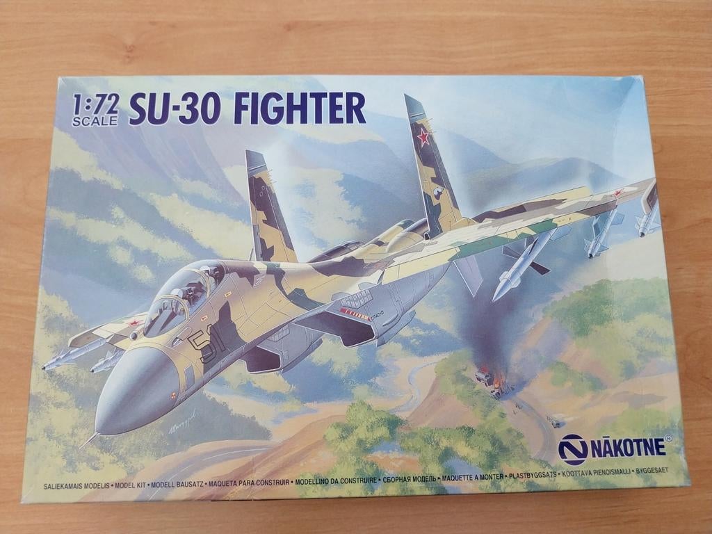 Modelbouw SU-30 Fighter Nakotne, Enlèvement ou Envoi, Comme neuf, Avion