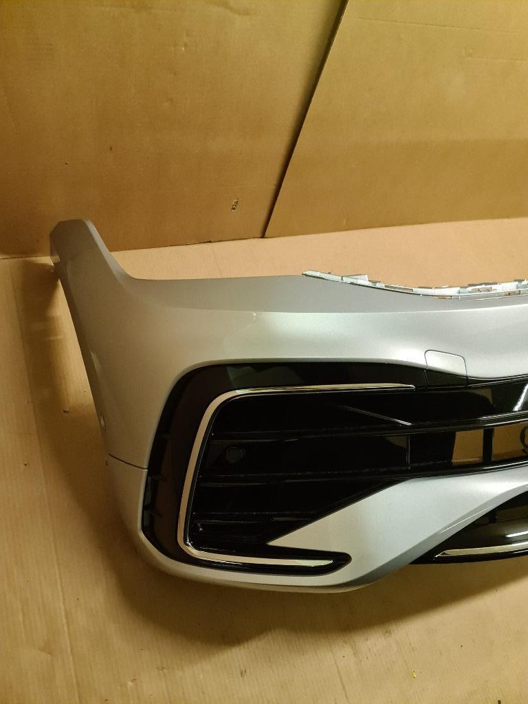5NA853677Q Tiguan R-line bumper tiguan r-line voorbumper, Gebruikt, Ophalen of Verzenden, Bumper, Volkswagen