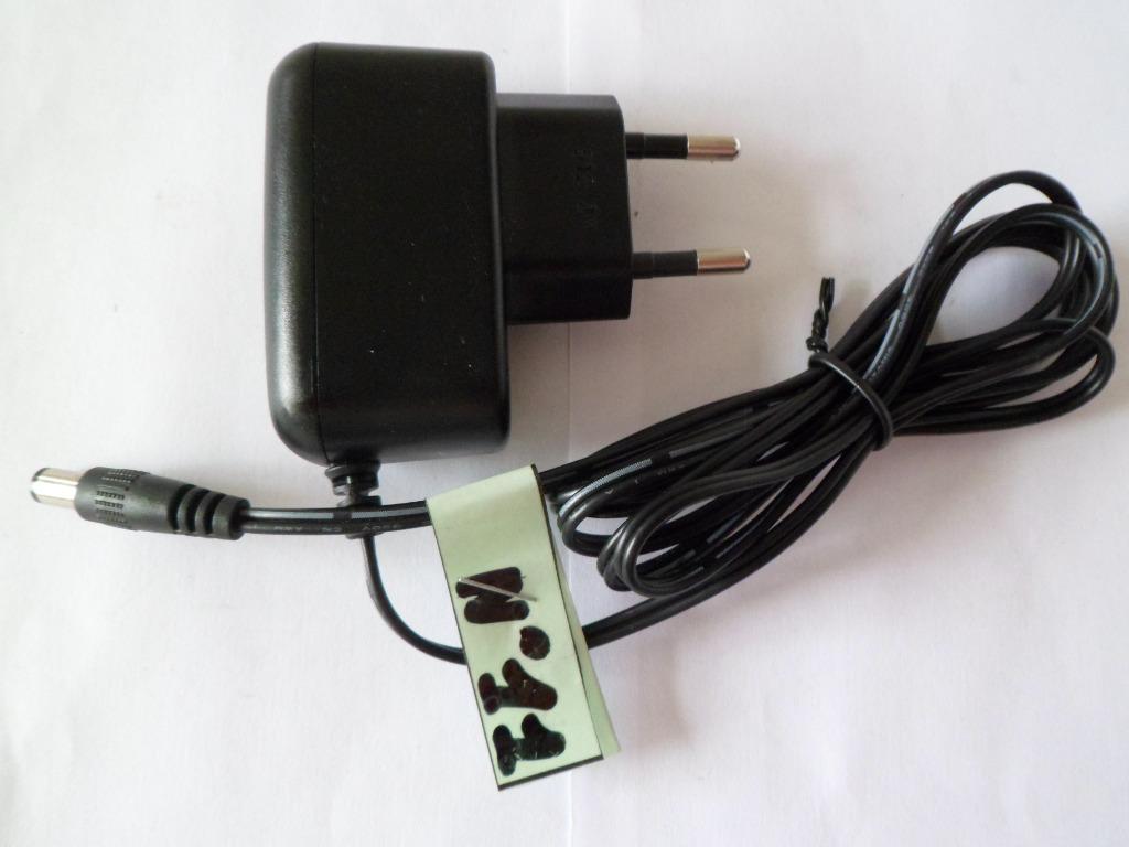 Chargeur/adaptateur de batterie Bosch 240VAC à 13,5VDC 500mA, Electroménager, Pièces & Accessoires, Enlèvement ou Envoi, Comme neuf