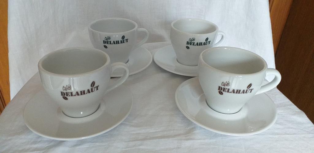 Tasses Café Delahaut, Enlèvement ou Envoi, Utilisé, Porcelaine, Tasse et/ou soucoupe