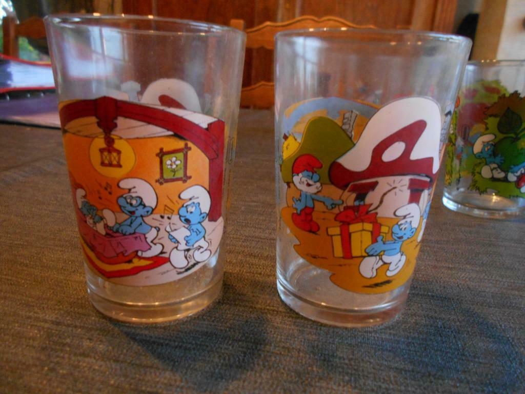 3 Verres Schtroumpfs :  1 de 1989, 2 de 1985, Collections, Enlèvement, Schtroumpfs, Comme neuf, Image, Affiche ou Autocollant