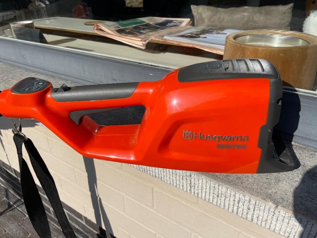 Husqvarna plooibare snoeischaar op batterij, Tuin en Terras, Ophalen of Verzenden