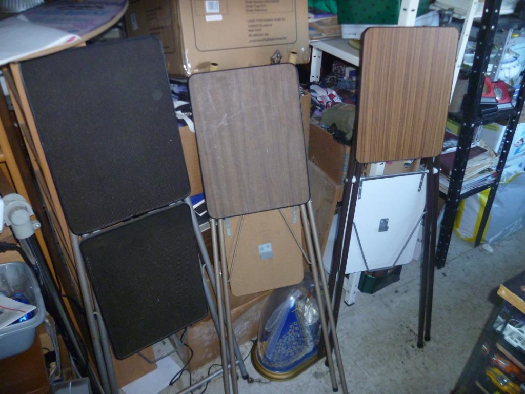 3  VINTAGE HOOGE TAFELTJES, Enlèvement