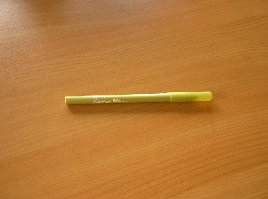 NYX Epic Wear Liner stick Eyeliner Chartreuse flash, Ophalen of Verzenden, Geel