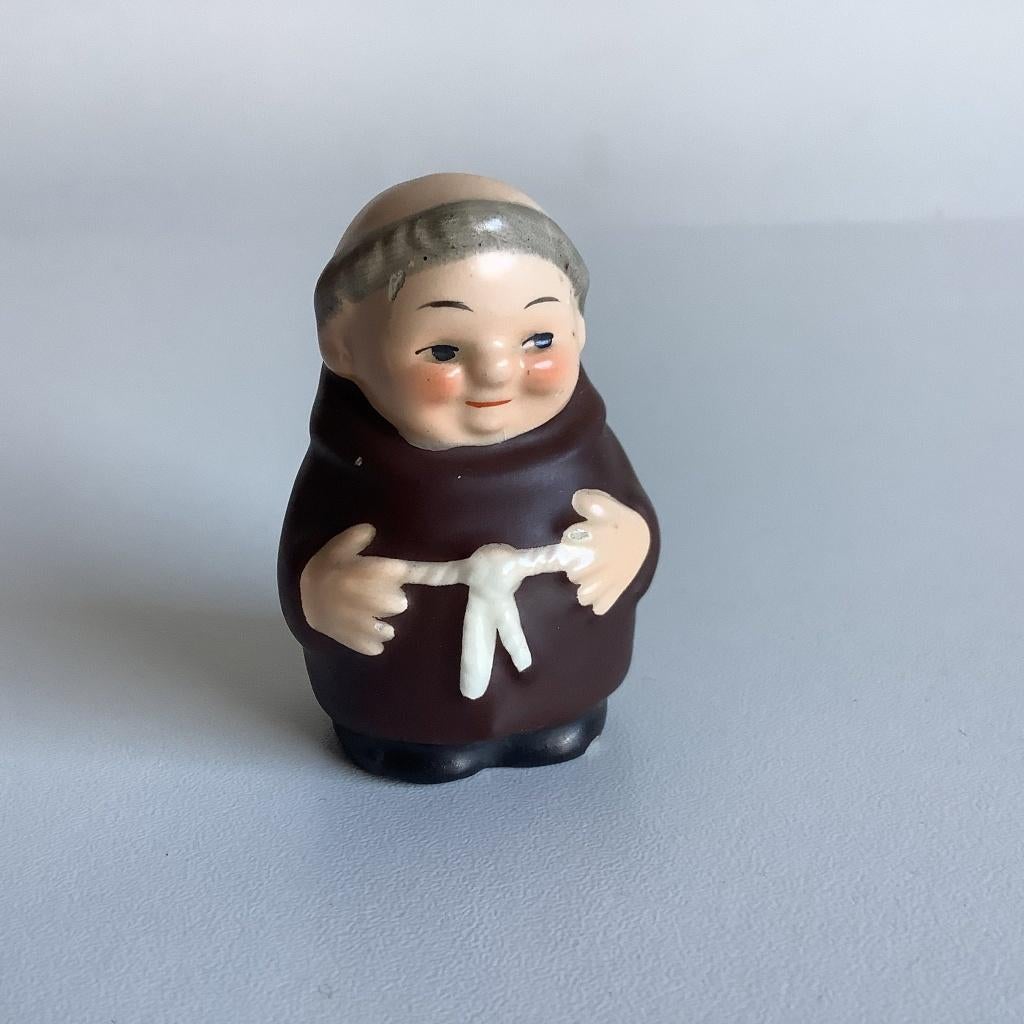 Goebel pepervaatje paterke / monnik, Ophalen of Verzenden, Gebruikt, Mens