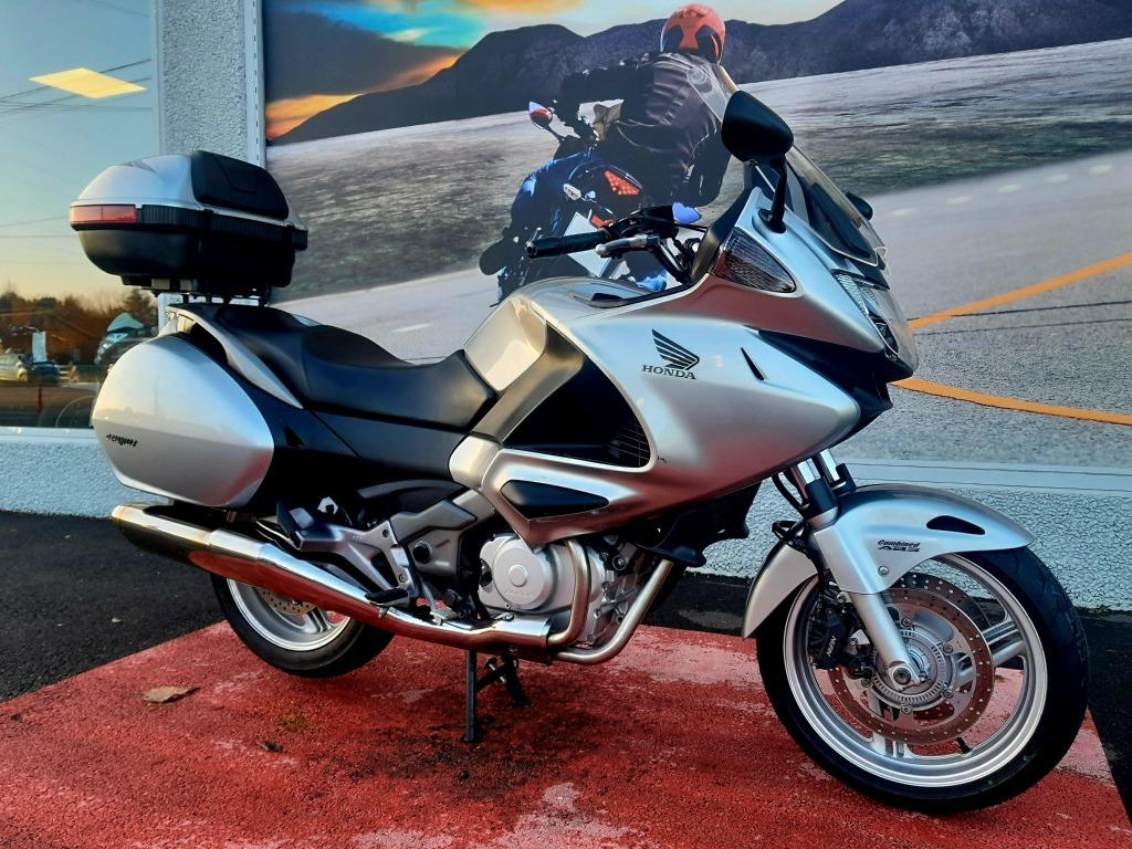 HONDA DEAUVILLE NT 700 ABS Garantie 1 ou 2 ans MOTOSD, Tourisme, Entreprise, Plus de 35 kW, 2 cylindres