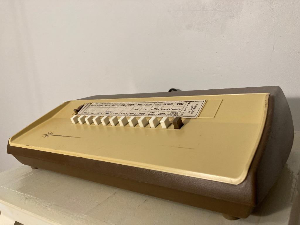 Convertisseur CATV Starcom 36 modèle SX-3E série 145, TV, Hi-fi & Vidéo, Enlèvement ou Envoi, Utilisé