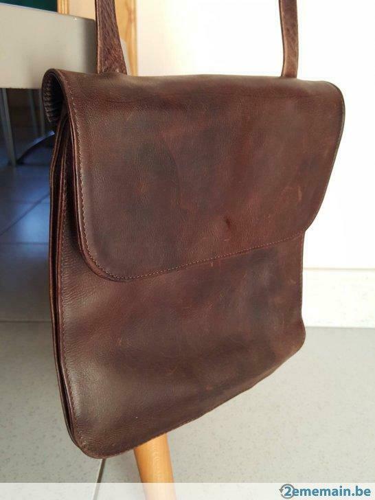 Sac bandoulière en cuir brun foncé, très bon état, 60€, Enlèvement, Utilisé, Brun