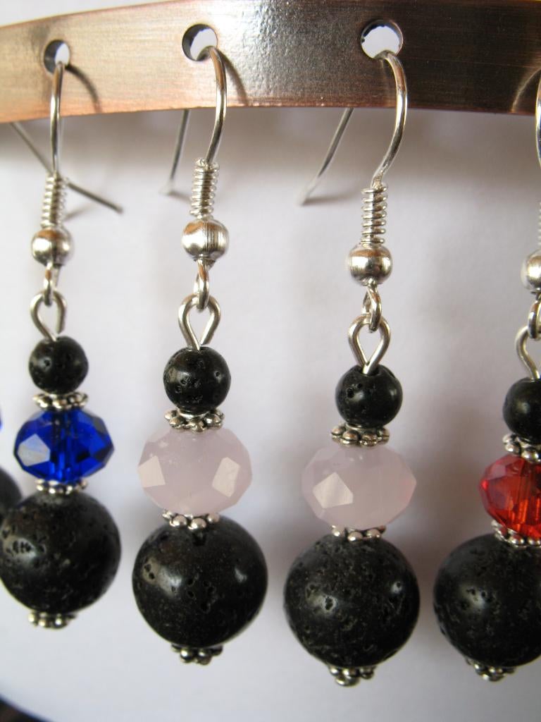 Oorringen: lava parels en kristal: mat roze, Bijoux, Sacs & Beauté, Boucles d'oreilles, Neuf, Enlèvement ou Envoi, Rose, Avec cristal