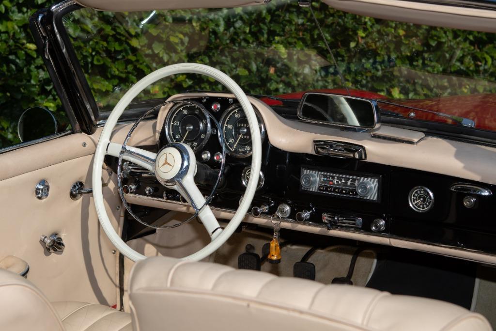 Mercedes 190SL coupé, foto 3