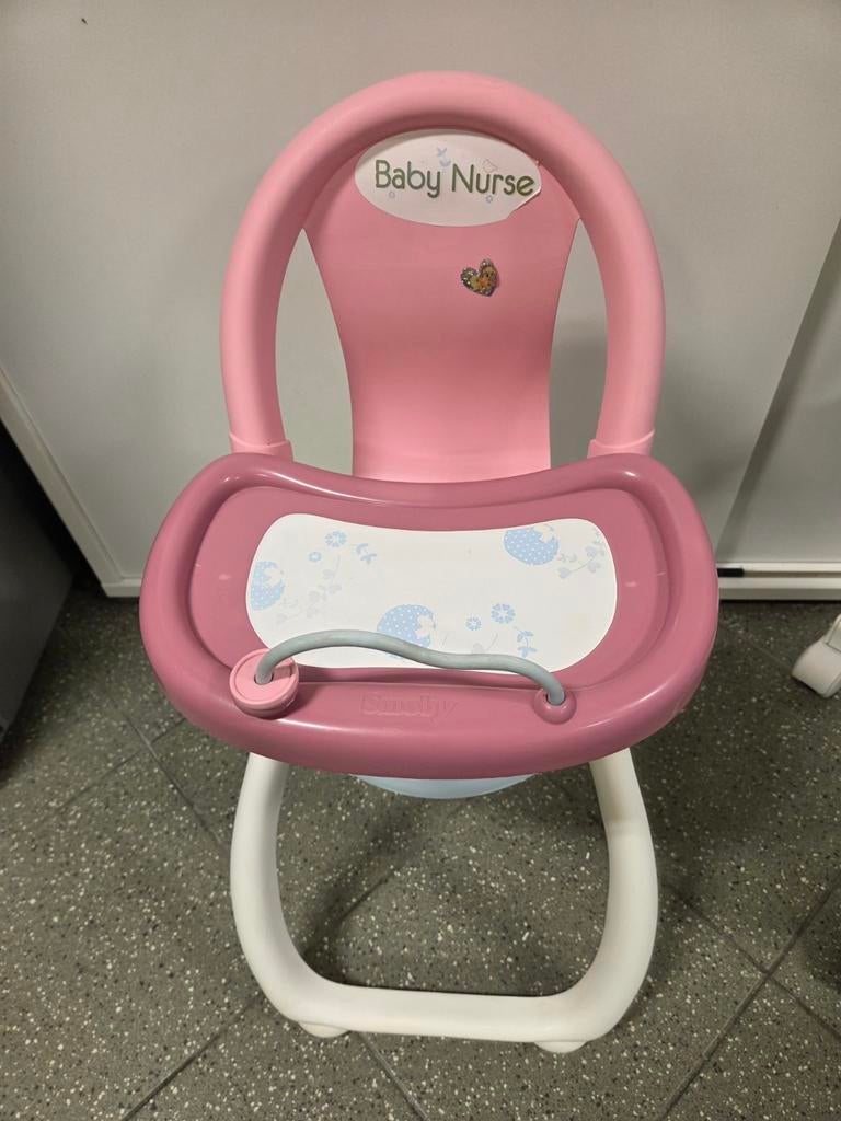 Chaise haute poupée, Enlèvement