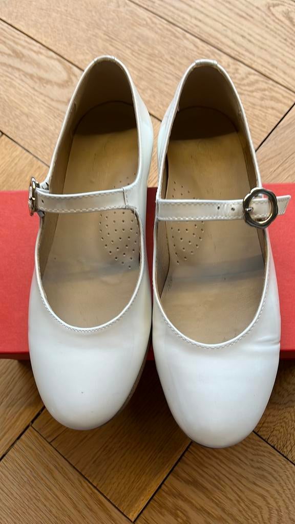 Clarys schoenen communie maat 33 wit, Kinderen en Baby's, Kinderkleding | Schoenen en Sokken, Schoenen, Ophalen of Verzenden, Zo goed als nieuw