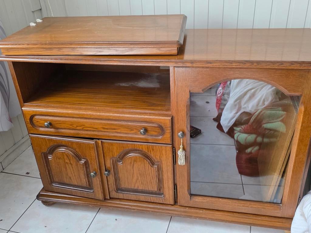 Meuble tv, Enlèvement