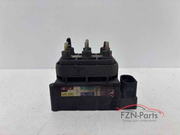 Mercedes-Benz E-Klasse W213 Luchtvering Module (A0993200258), Enlèvement ou Envoi, Utilisé