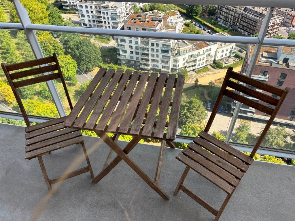 petite table et 2 chaises pliables en bois Ikea, Jardin & Terrasse, Enlèvement, Utilisé, Carré, Bois