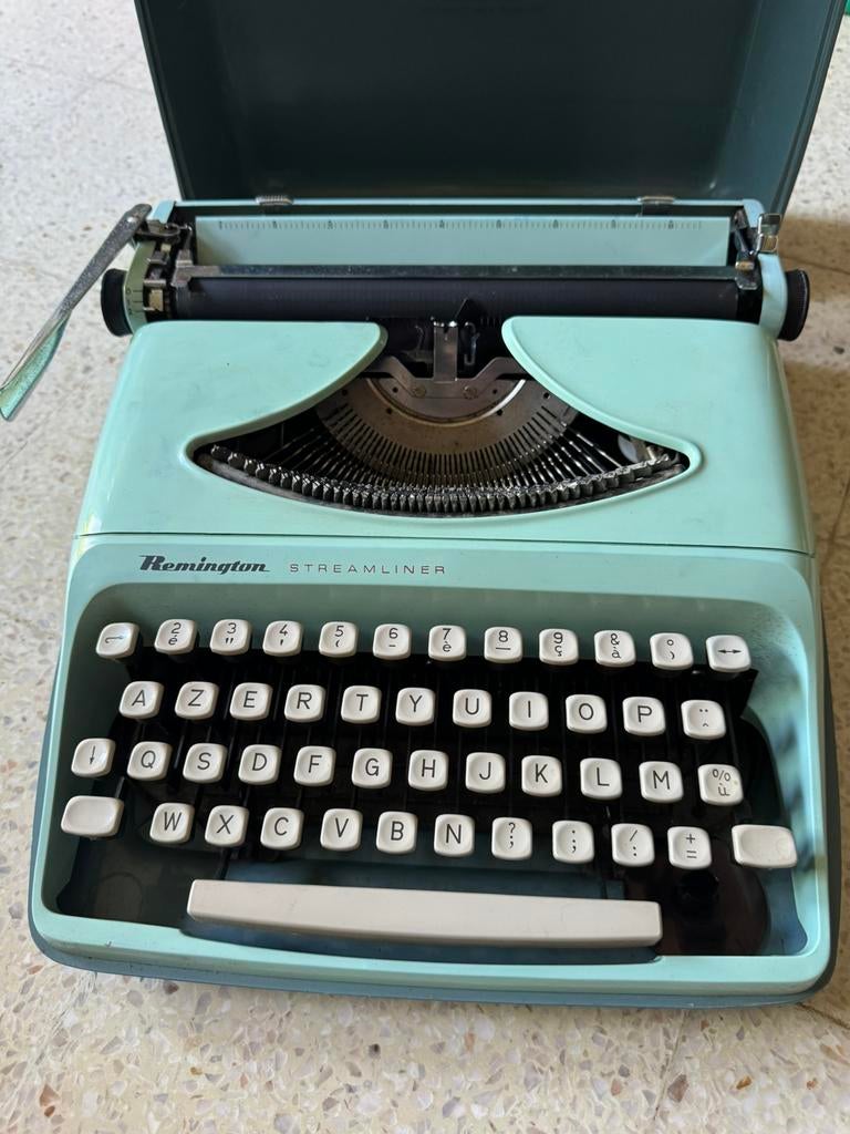 Machine à écrire Remington, Enlèvement