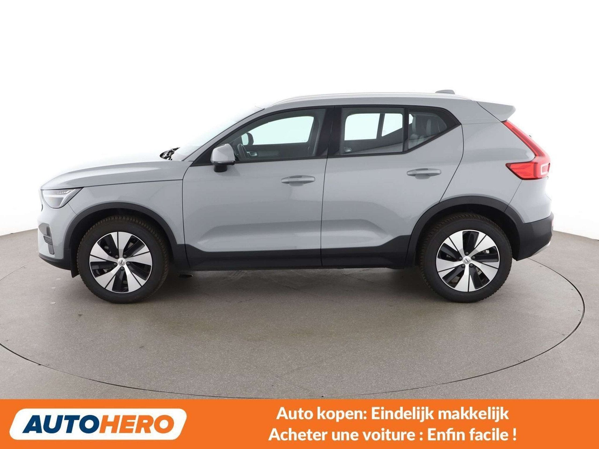 Volvo XC40 2.0 B3 Mild-Hybrid Core 2WD (automatique), Autos, Cuir, Argent ou Gris, Achat, Euro 6