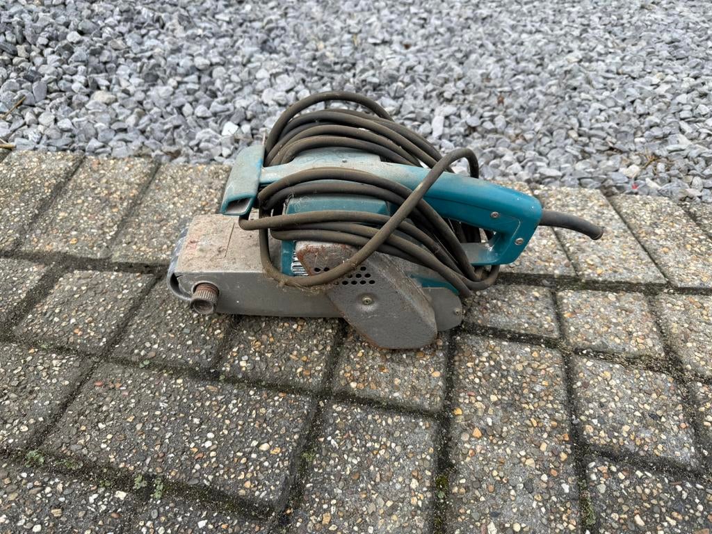 Makita schuurmachine 9924DB, Doe-het-zelf en Bouw, Gereedschap | Schuurmachines, Ophalen, Zo goed als nieuw