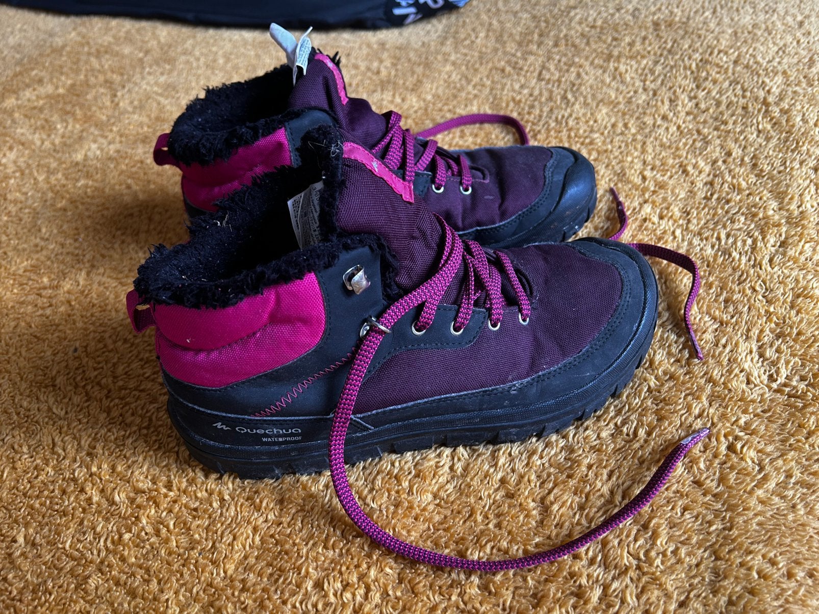 QUECHUA Chaussures de randonnée chaudes et imperméables 38, Enlèvement, Comme neuf, Chaussures