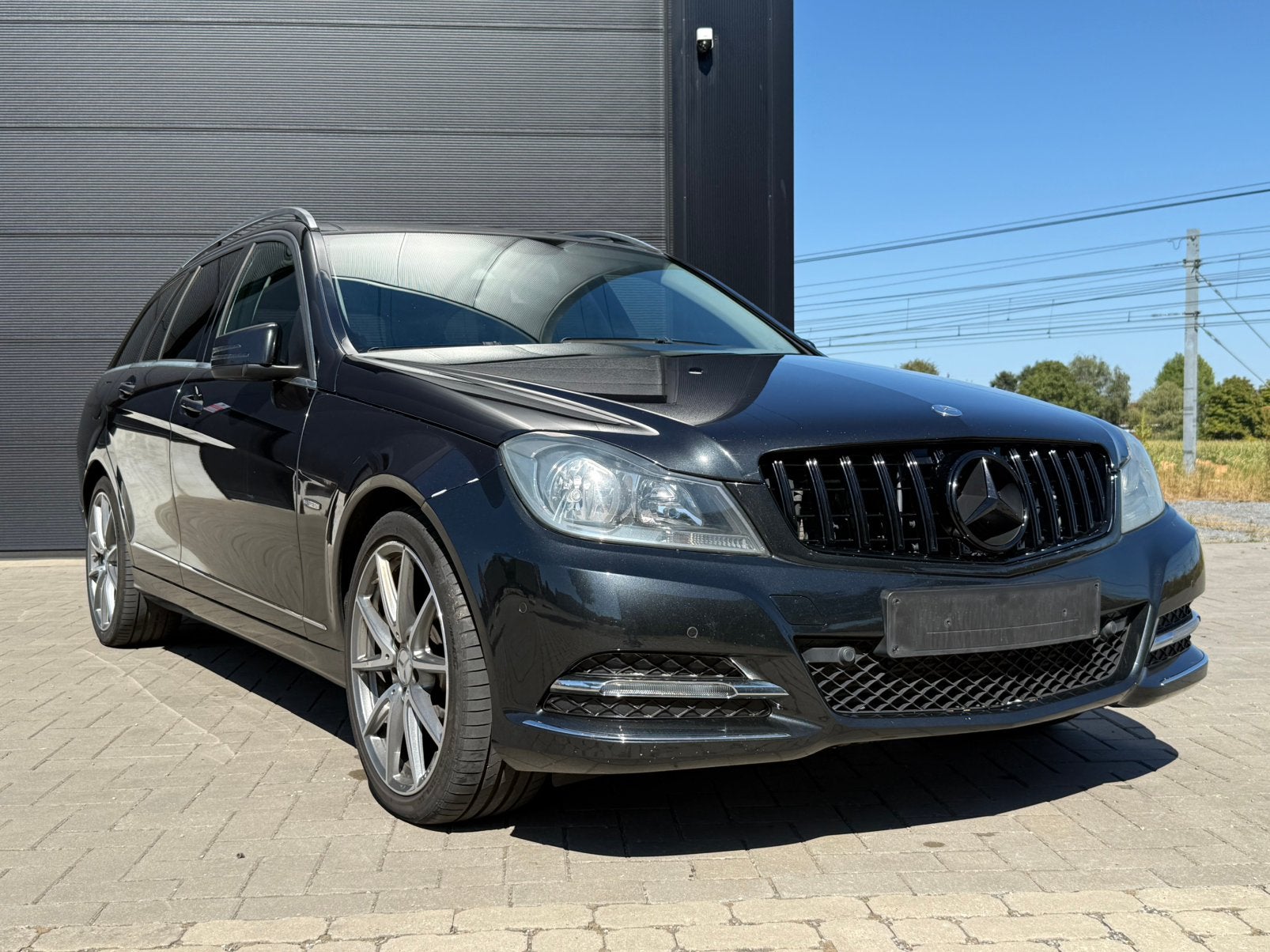 220CDI-kettingverangen-panoramadak-elektrische koffer, Auto's, Mercedes-Benz, Euro 5, Achterwielaandrijving, 4 cilinders, Lichtsensor
