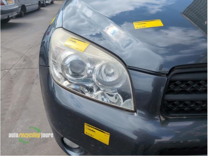 Koplamp rechts van een Toyota Rav-4, Auto-onderdelen, Gebruikt, -, -, Toyota