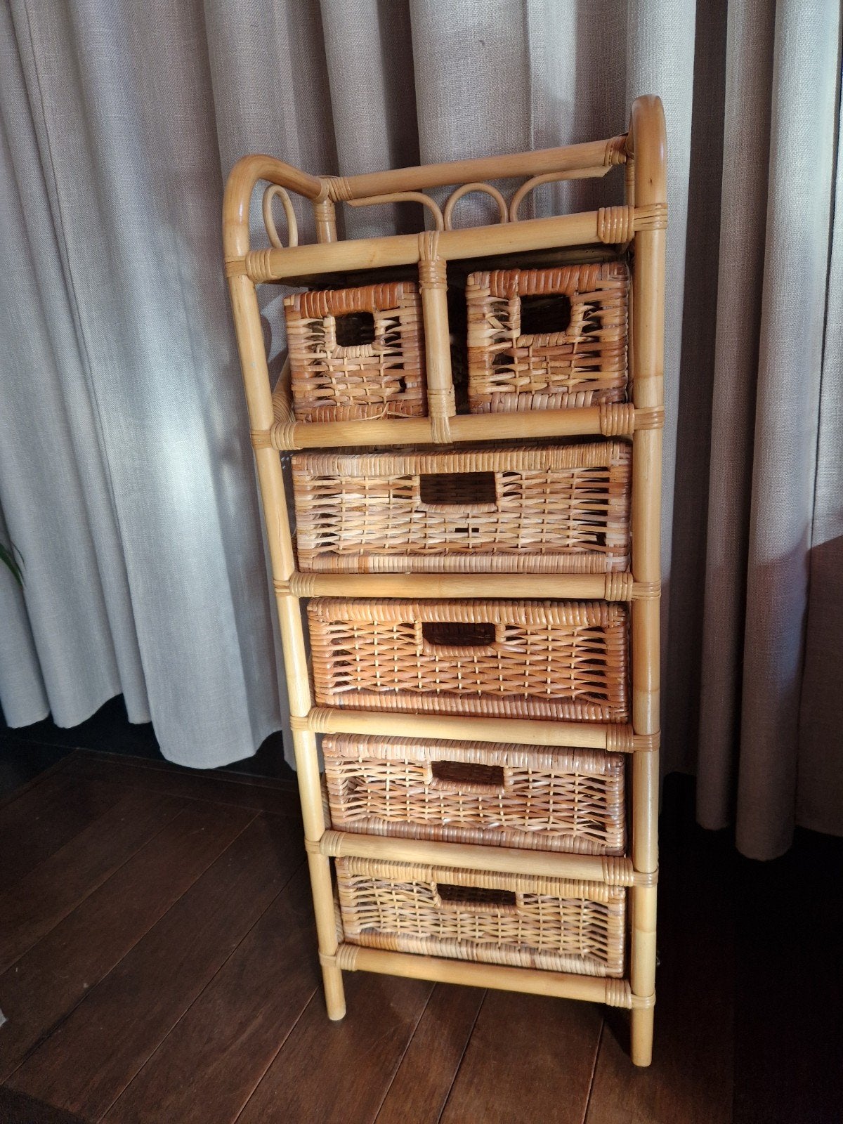 rieten kastje, Huis en Inrichting, Ophalen, Gebruikt