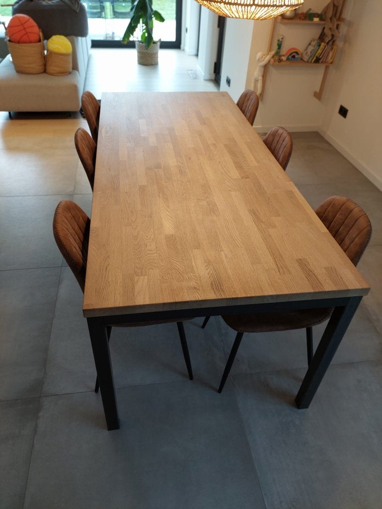 Eiken eettafel met stalen onbehandeld onderstel, Ophalen, Modern industrieel., Gebruikt, 200 cm of meer