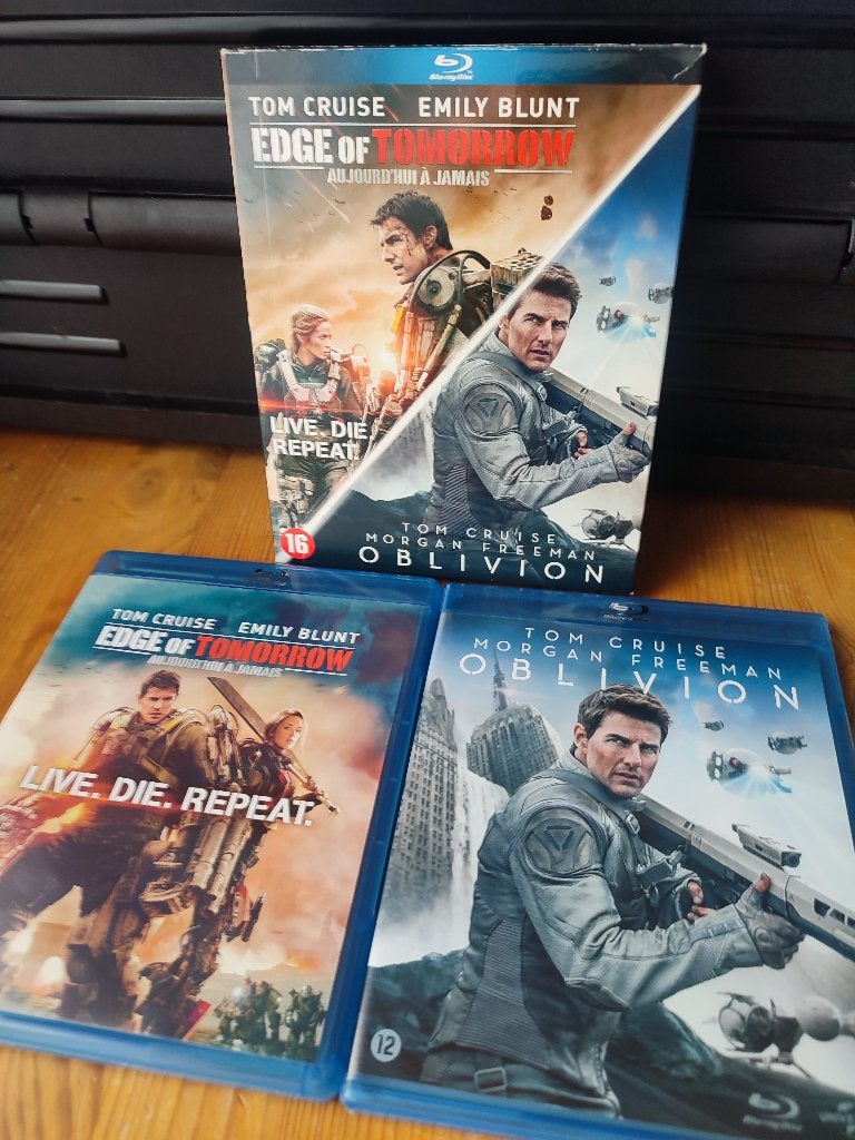 EDGE OF TOMORROW / OBLIVION - Coffret Blu-Ray (Tom Cruise), CD & DVD, Blu-ray, Enlèvement ou Envoi, Film, Coffret, Science-Fiction et Fantasy