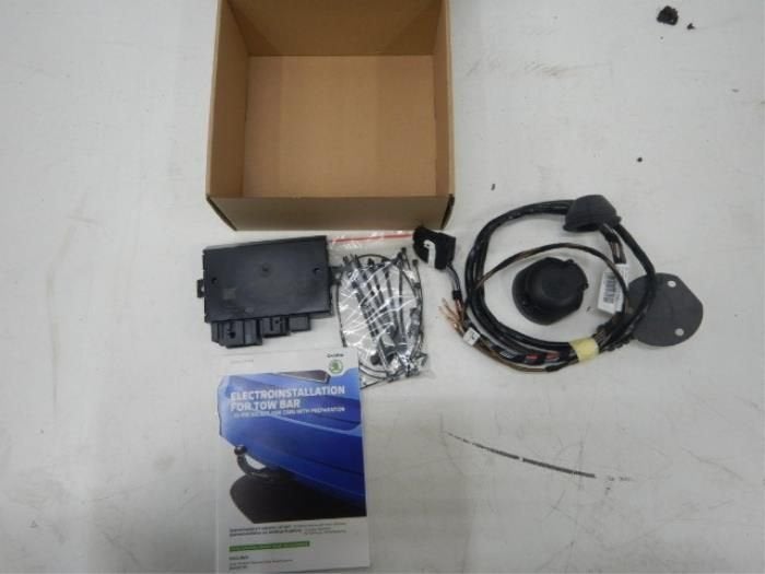 Skoda Fabia III 6V6 (NJ3) Trekhaak Inbouw Kabelset + Module, Enlèvement ou Envoi, Utilisé
