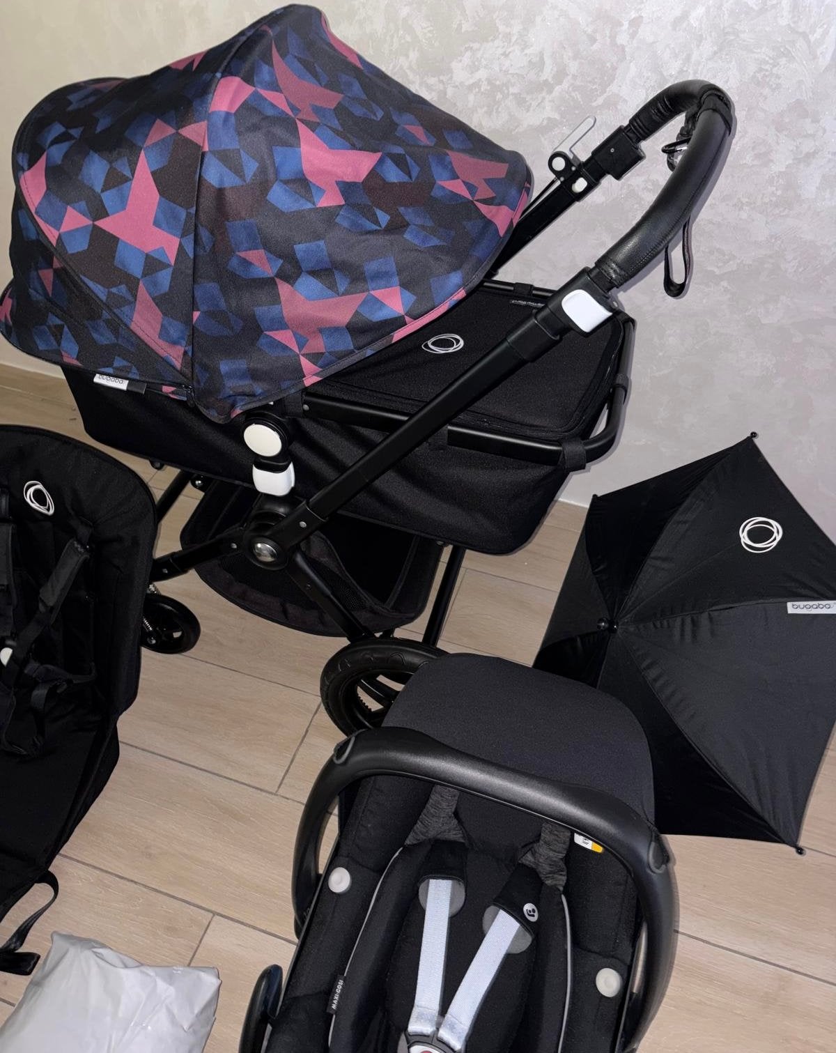 Bugaboo poussette 3 en 1 Bugaboo Cameileon 3 noir/rose rose, Couverture pieds, Babygeluk, Comme neuf, Enlèvement