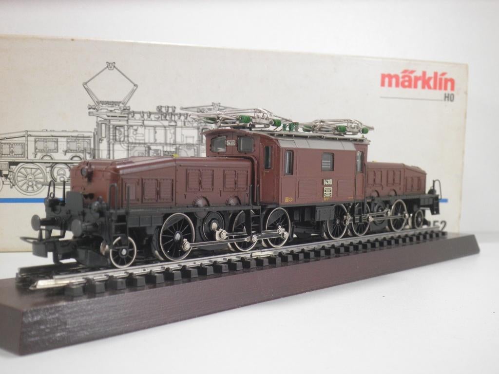 Marklin 3352 E-lock modèle BR Ce6/8 SBB Crocodile DC, Analogique, Enlèvement ou Envoi, Comme neuf, Courant continu
