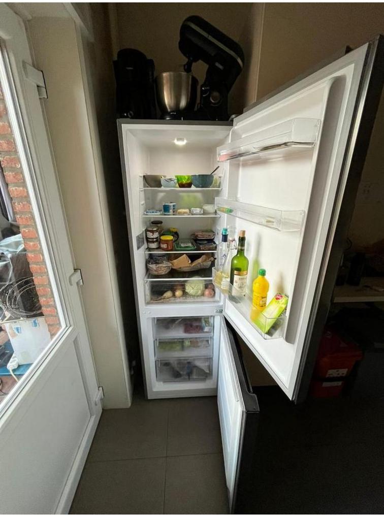 Frigo Valberg, Enlèvement, Comme neuf, Avec compartiment congélateur